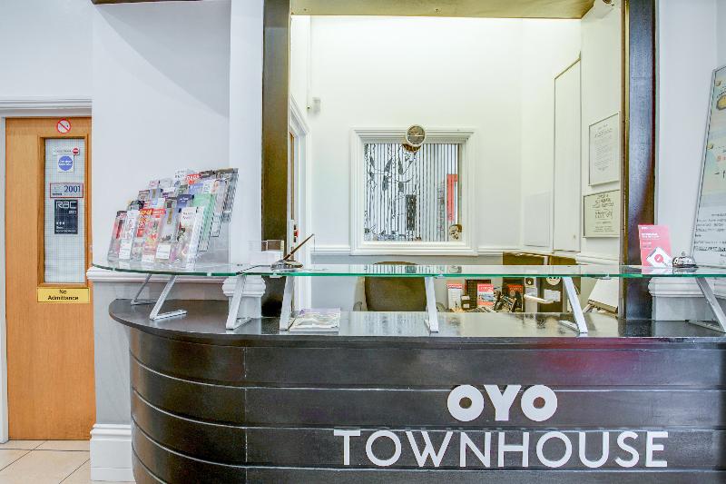 OYO Townhouse New England, London Victoria - Lobi