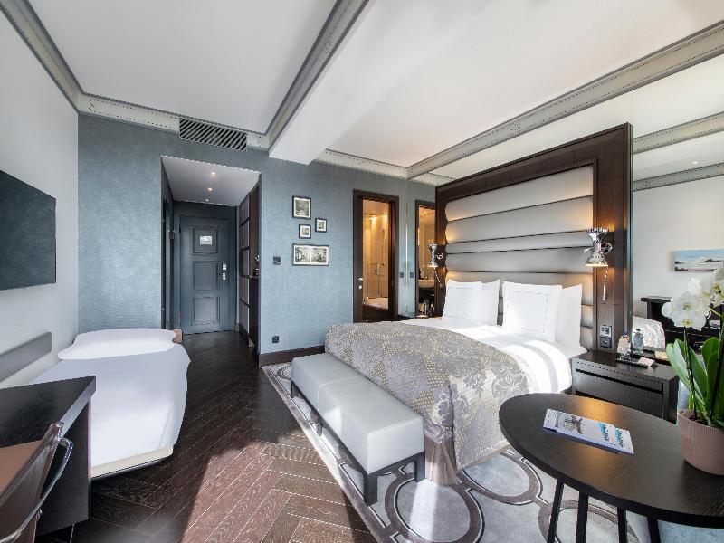 Royal Savoy Hotel & Spa - Oda
