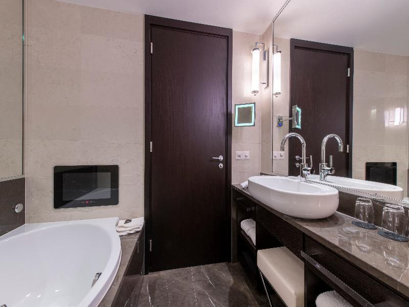 Royal Savoy Hotel & Spa - Oda