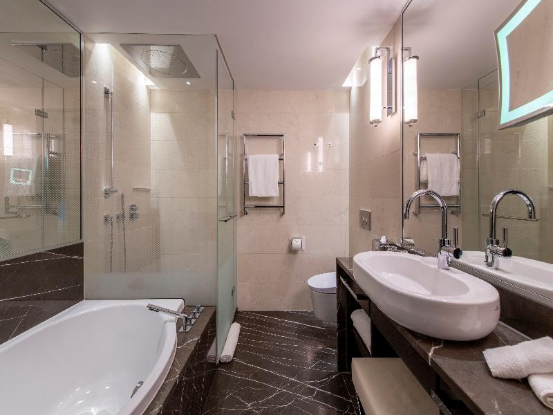 Royal Savoy Hotel & Spa - Oda