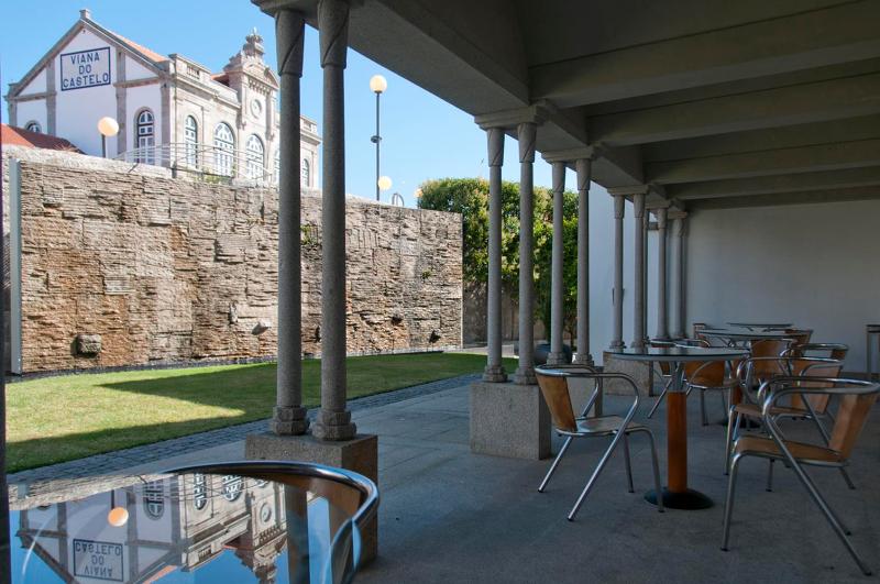 Casa Melo Alvim by Unlock Hotels - Teras