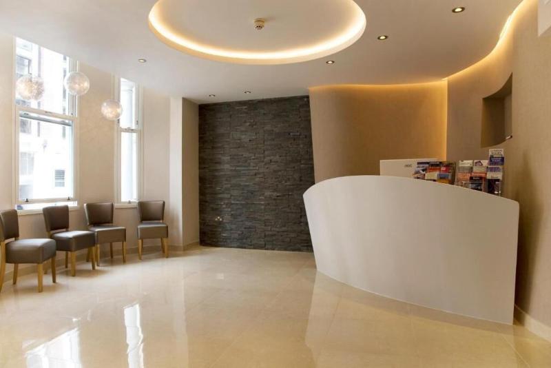 The Jade Hotel - Lobi