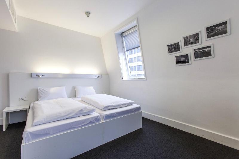 mk hotel london - Oda