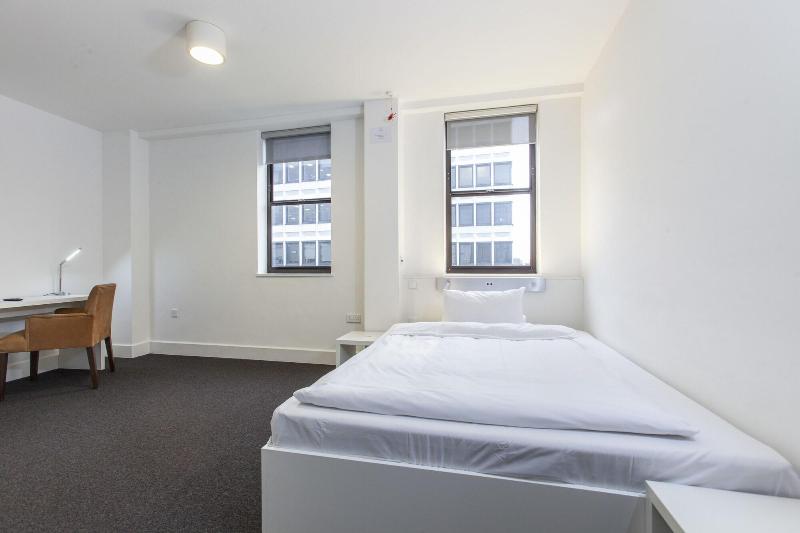 mk hotel london - Oda