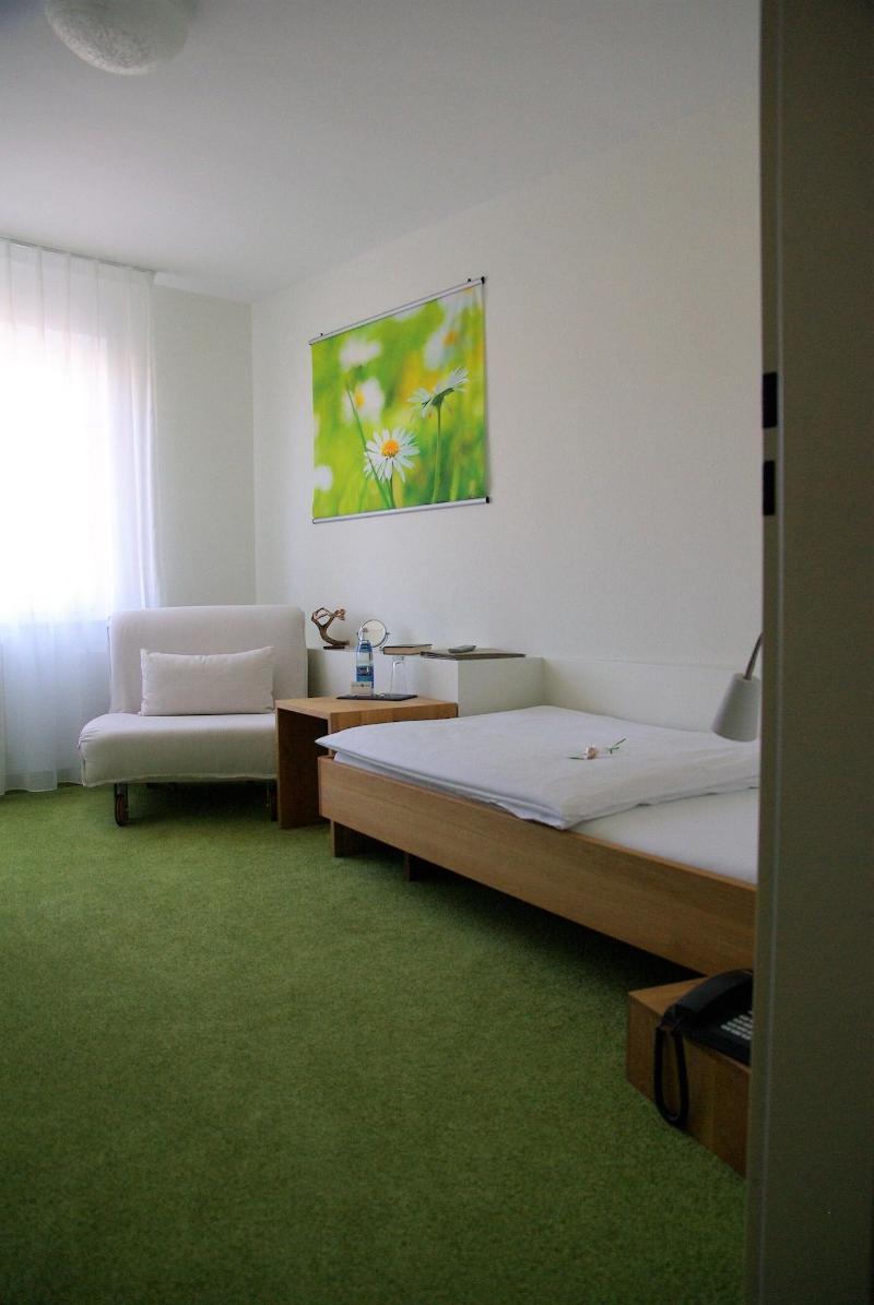 Lindenallee - Oda