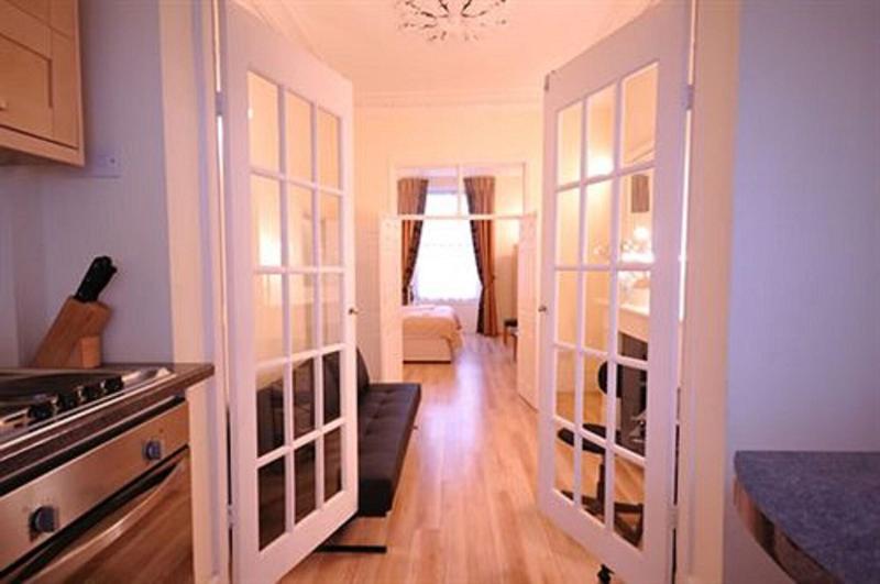 Georgian House - Oda