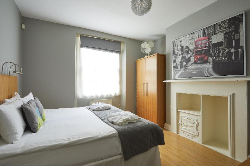 Georgian House - Oda