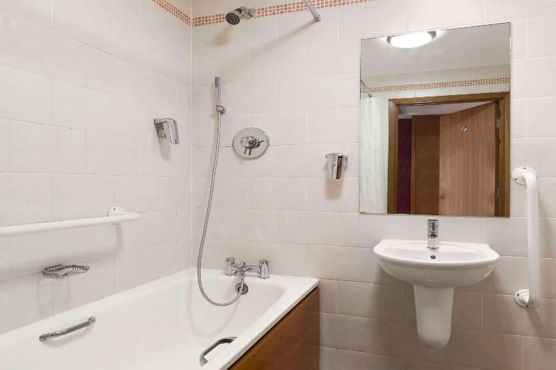 Savera Hotel - Oda