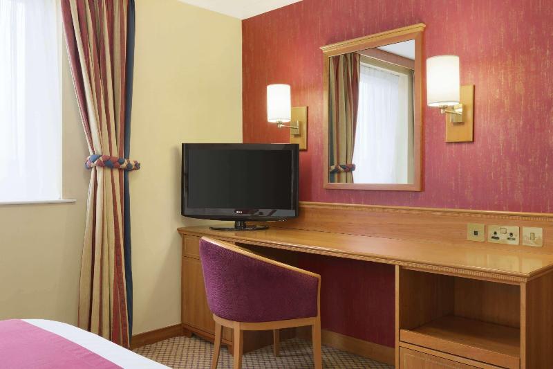 Savera Hotel - Oda