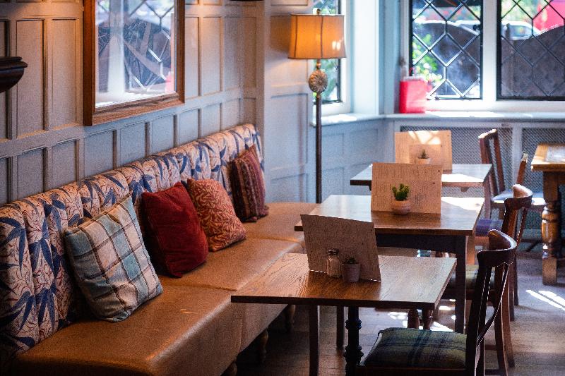 The Bridge Hotel - Bar