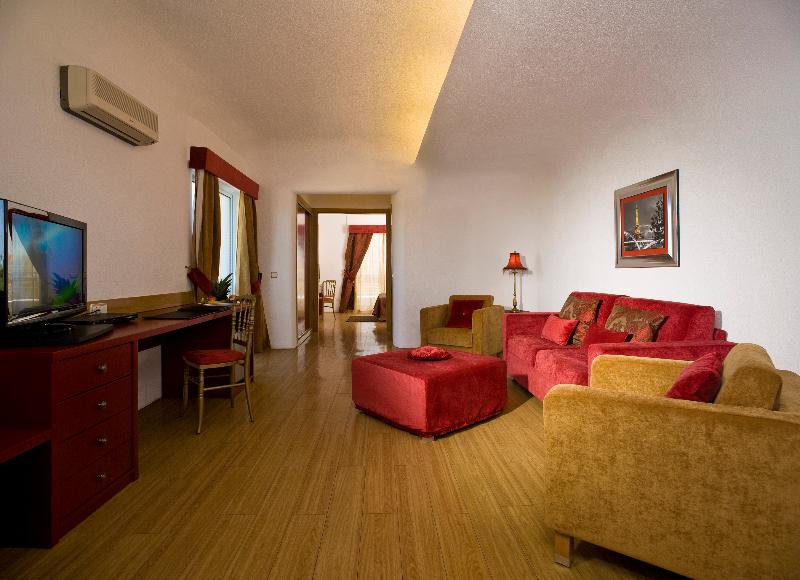 Alcazar Hotel & SPA - Oda