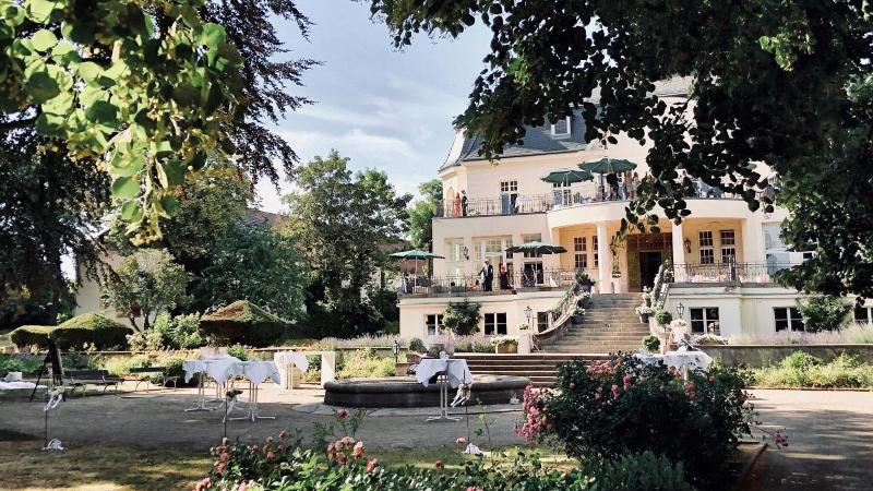 Schloss Teutschenthal bei Halle/Saale - Genel
