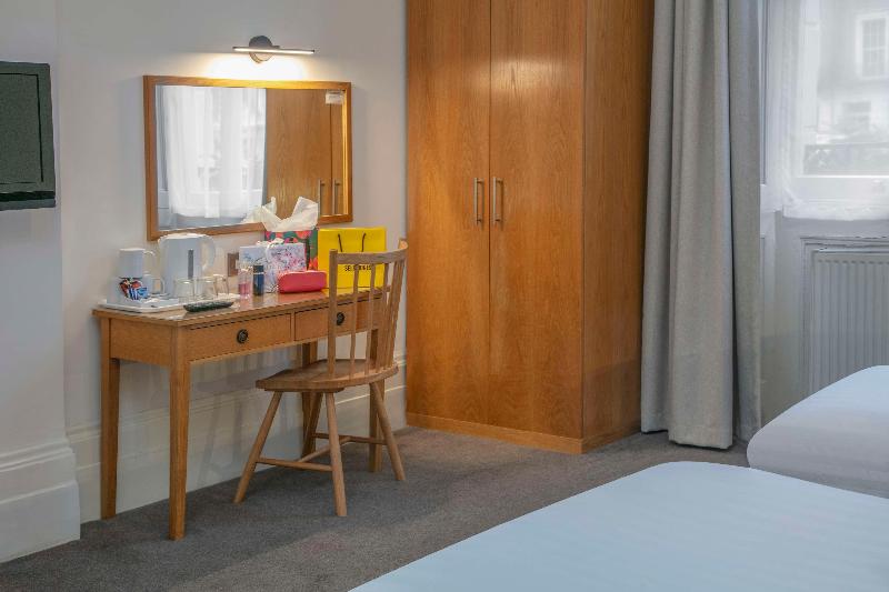 Queensway Hotel, Sure Hotel Collection by Best Wes - Oda