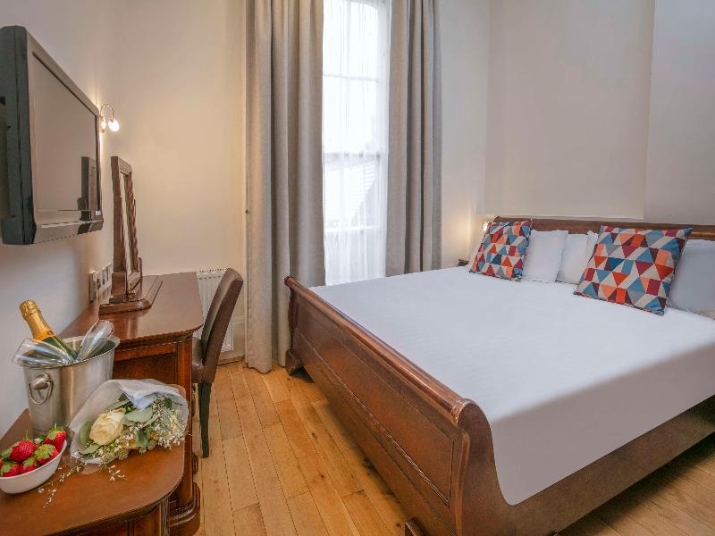 Queensway Hotel, Sure Hotel Collection by Best Wes - Oda