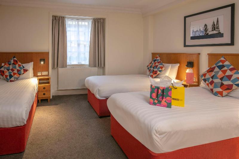 Queensway Hotel, Sure Hotel Collection by Best Wes - Oda