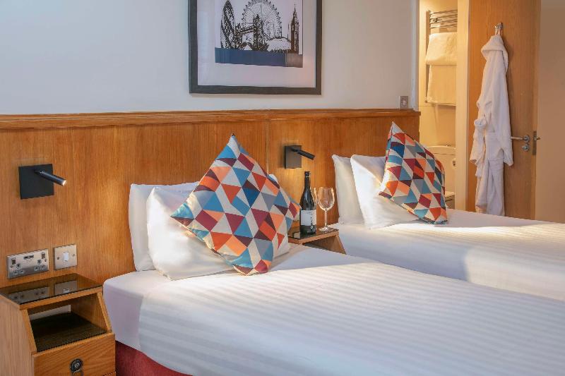 Queensway Hotel, Sure Hotel Collection by Best Wes - Oda