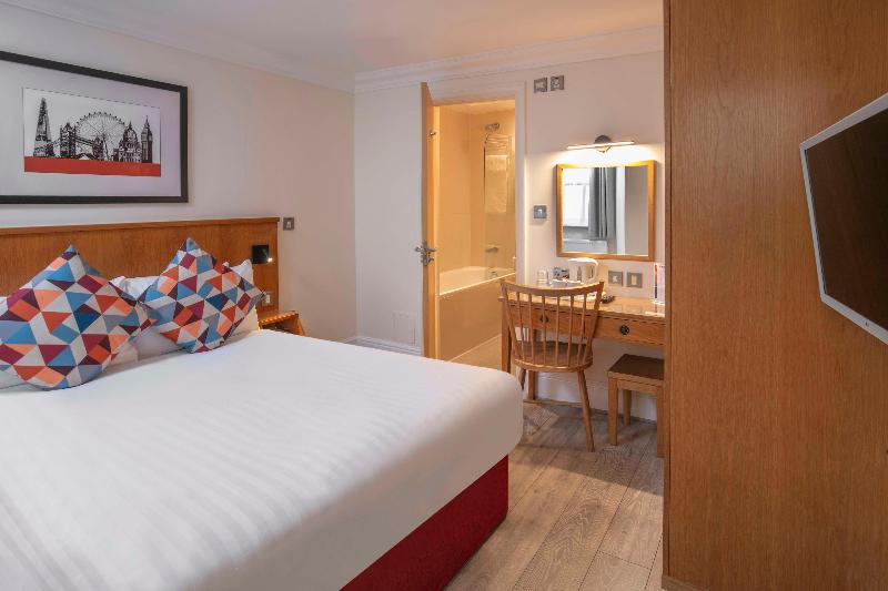 Queensway Hotel, Sure Hotel Collection by Best Wes - Oda