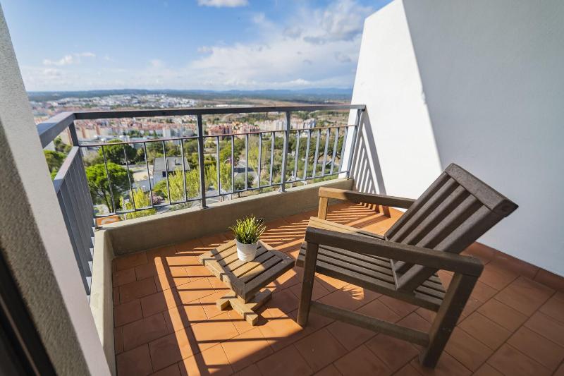Melia Castelo Branco - Oda