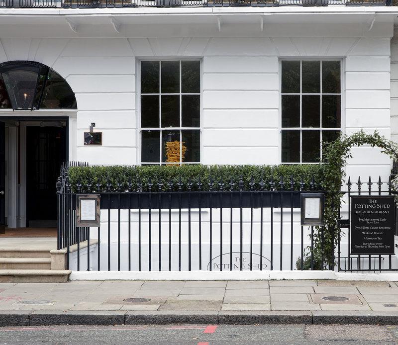 Dorset Square - Genel