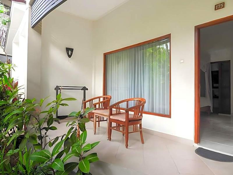 Puri Sari Beach Hotel - Genel