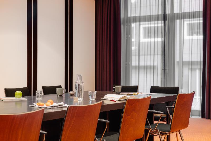 Leonardo Oranje Hotel Leeuwarden - Toplantı