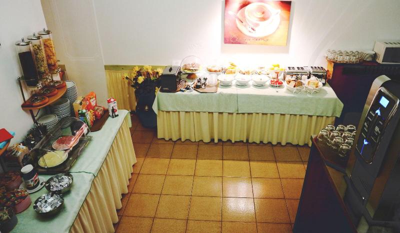Modena - Restoran
