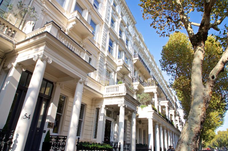 54 Queen's Gate - Genel