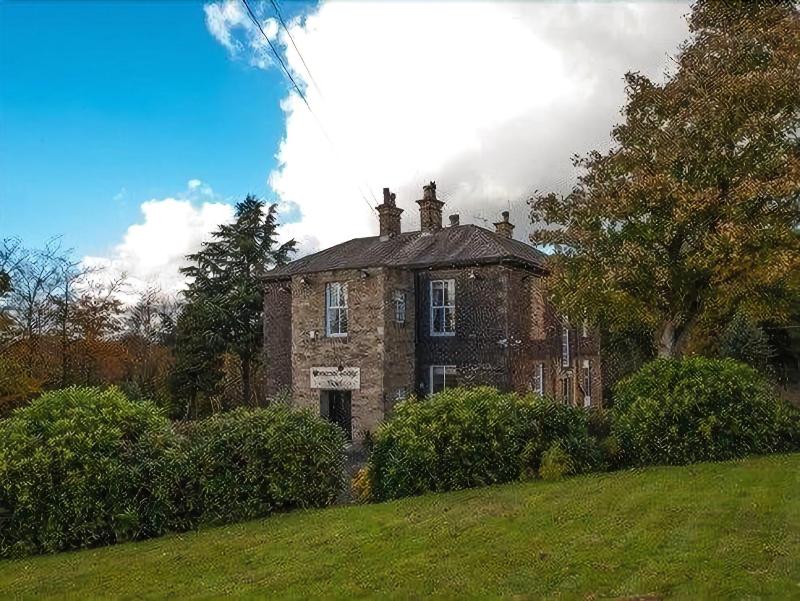 Gomersal Lodge - Genel