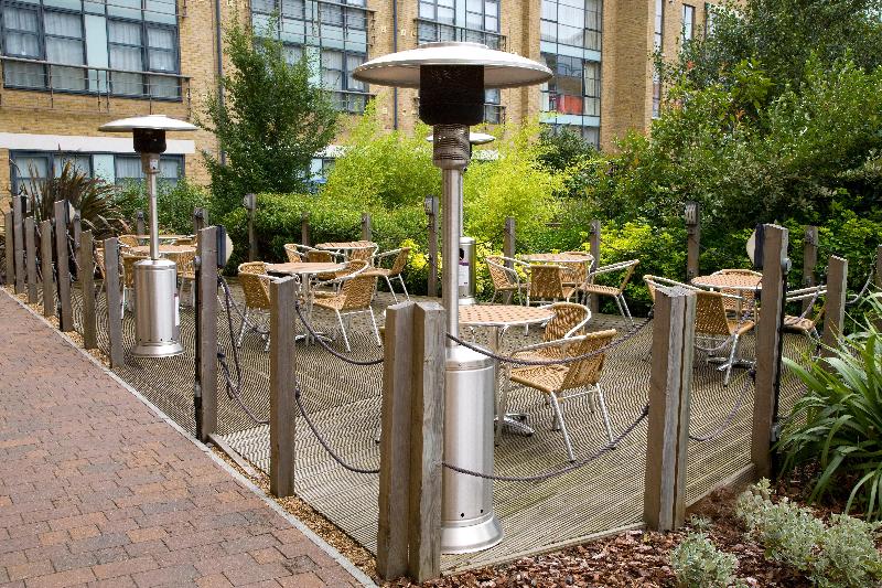 Premier Inn London Kew Bridge - Genel