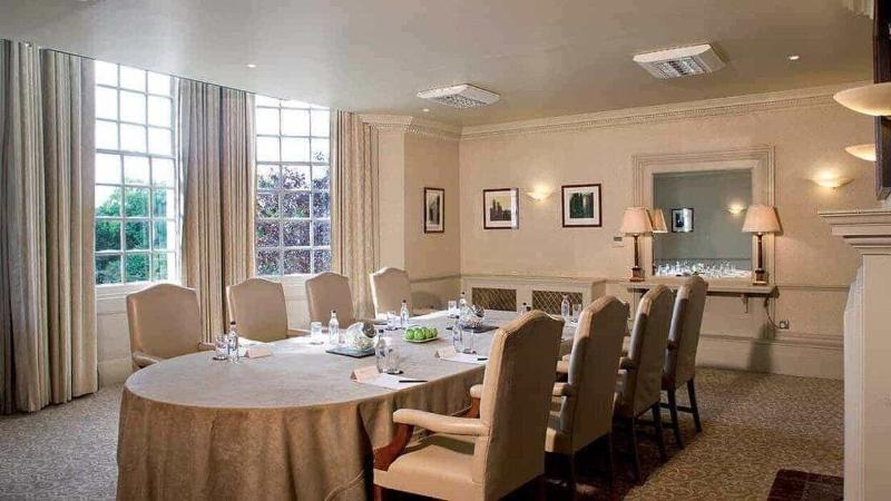 Brandshatch Place - Toplantı