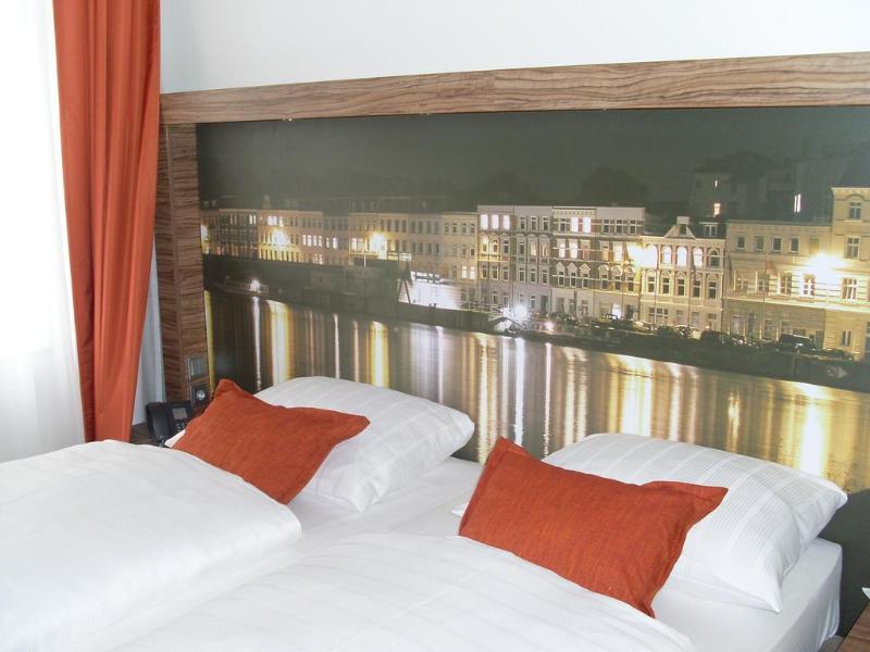 H+ Hotel Luebeck City Centre - Genel