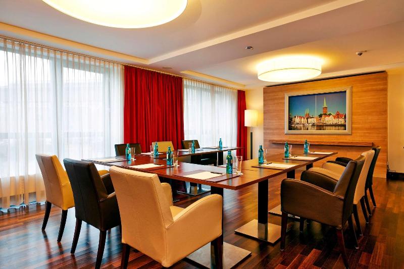 H+ Hotel Luebeck City Centre - Restoran