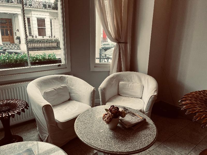 My Place Hotel - Lobi