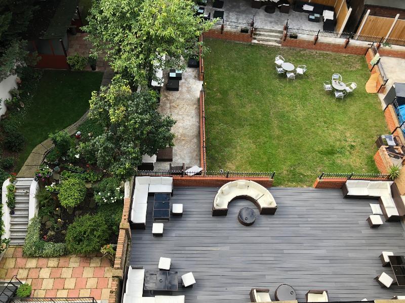 My Place Hotel - Teras