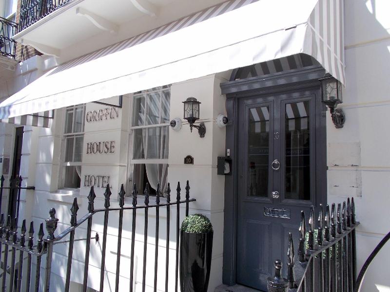 Griffin House - Genel