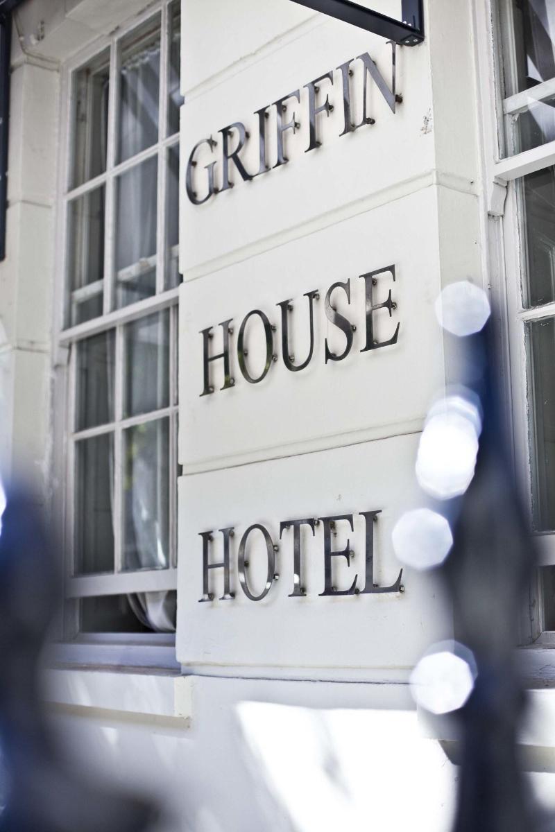 Griffin House - Genel