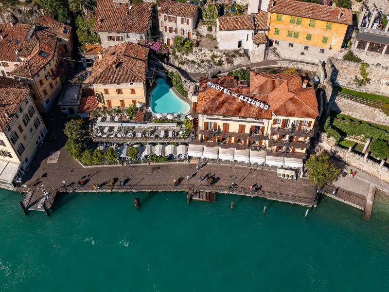 All'Azzurro - Genel