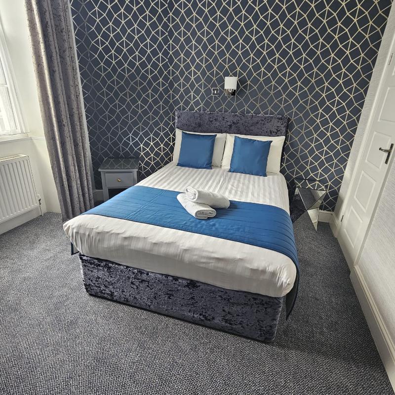 Mentone Hotel - Oda