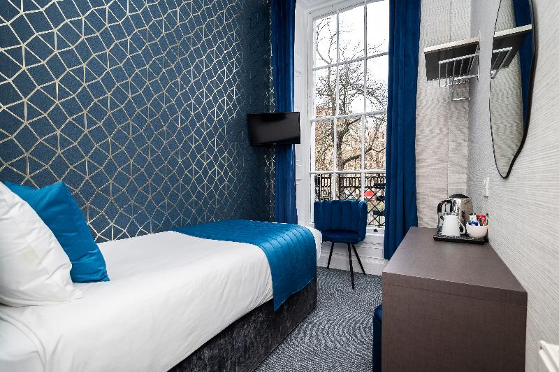 Mentone Hotel - Oda