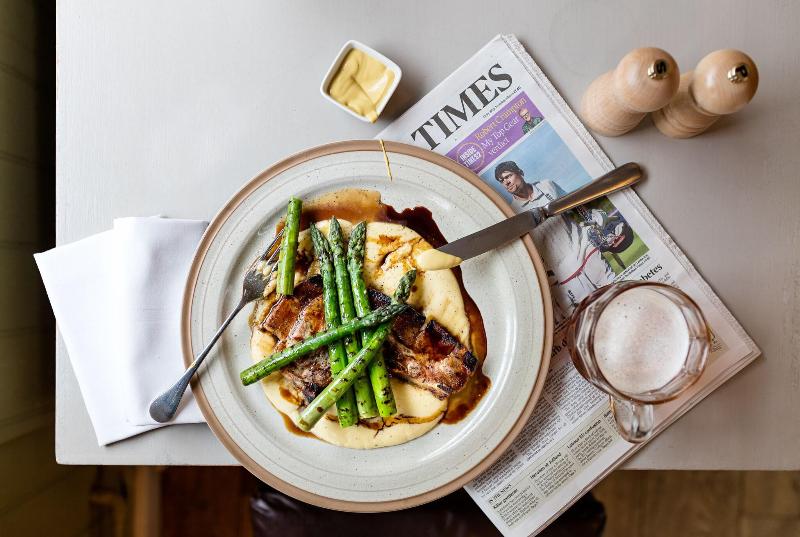 Fox and Grapes - Restoran