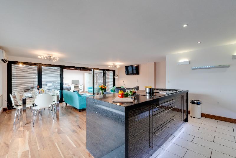 Base Serviced Apartments – Duke Street - Oda