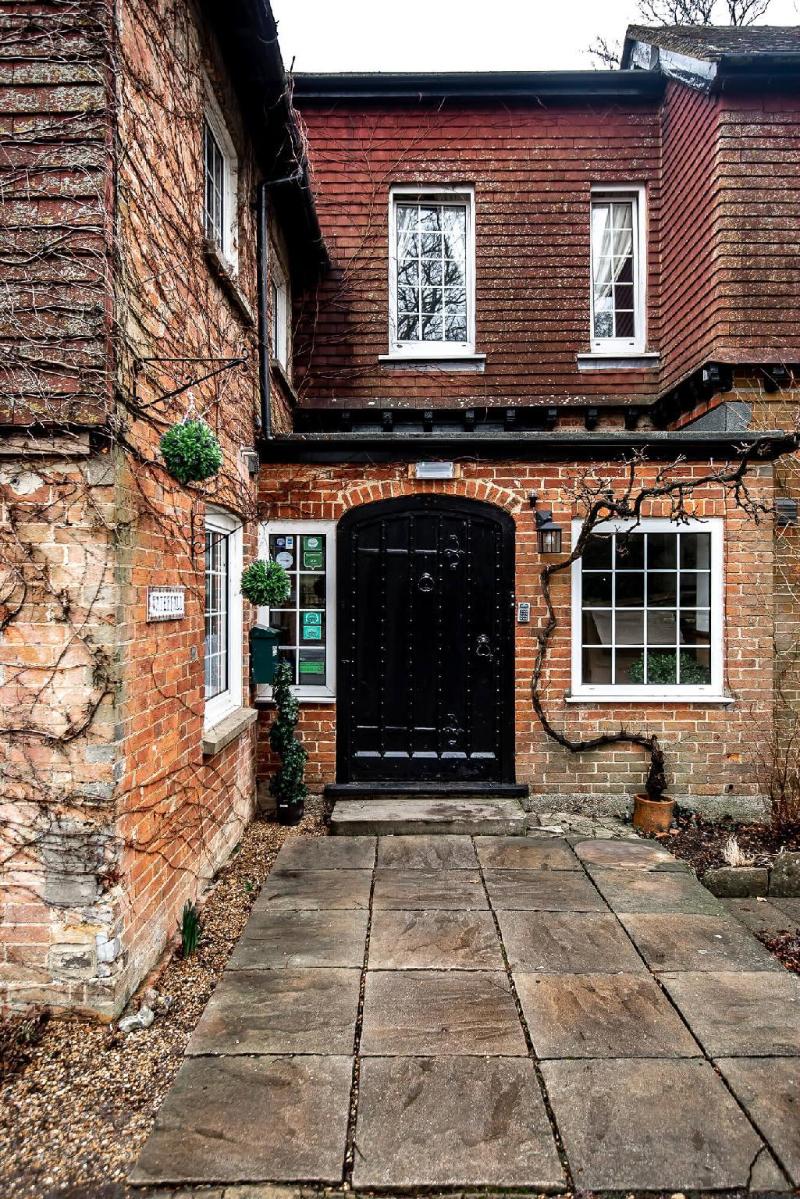 Waterhall Country House - Genel