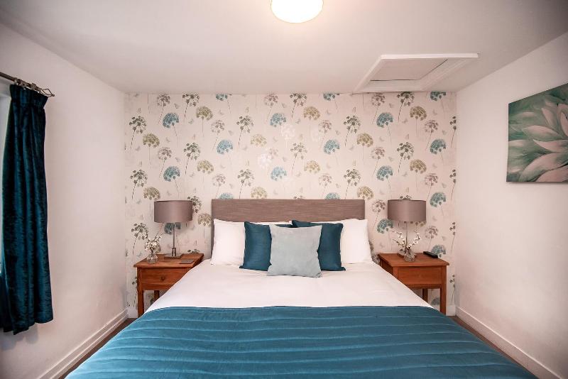 Waterhall Country House - Genel