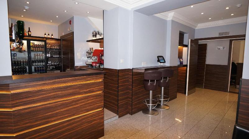 Crestfield Hotel - Bar