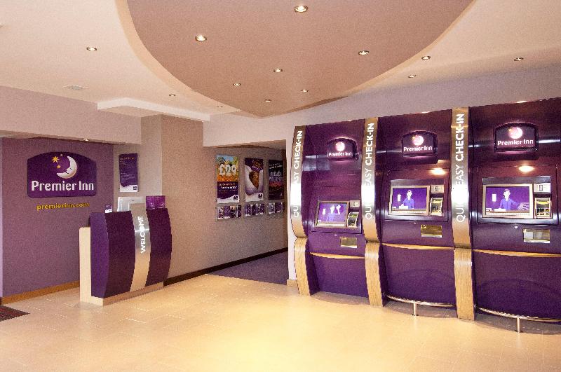 Premier Inn London Hanger Lane - Lobi