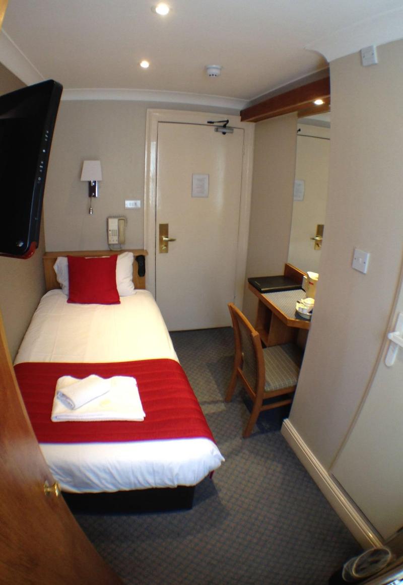 Columbus Hotel - Oda