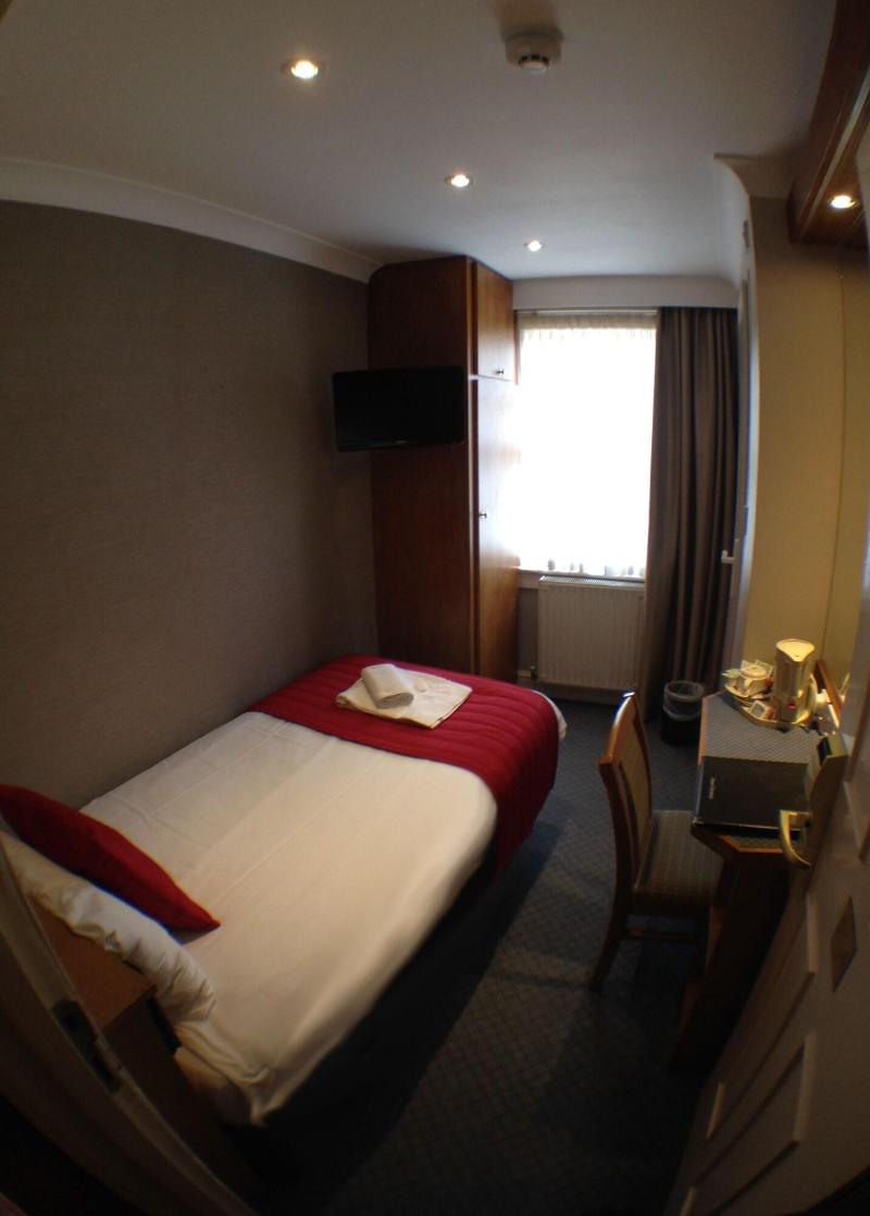 Columbus Hotel - Oda