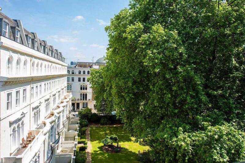Garden Court - Genel