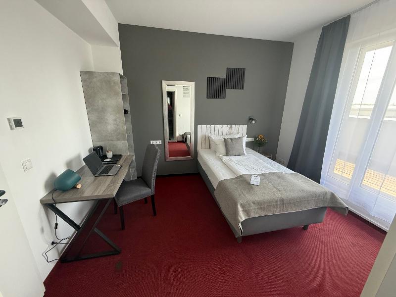 Hotel Aviva - Oda
