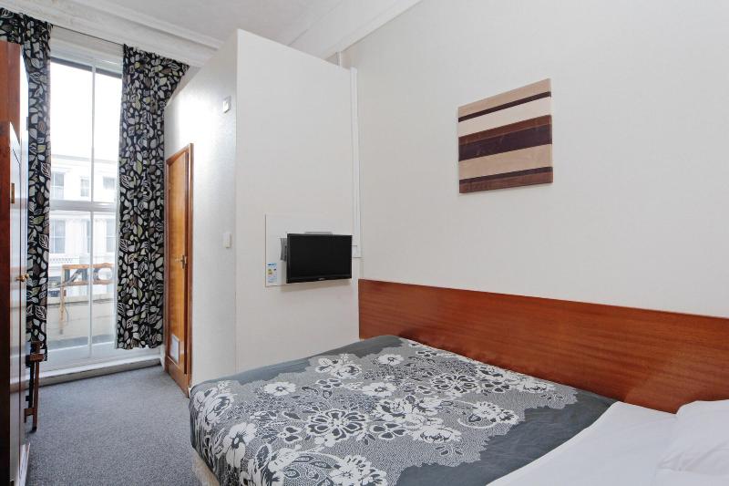London Visitors Hotel - Oda